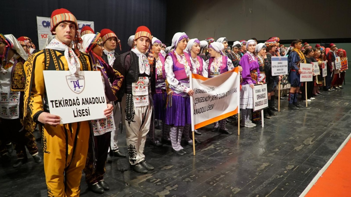 Türk Halk Oyunları Ekibimiz Bursa'dan Türkiye Finalerine Yelken Açtı